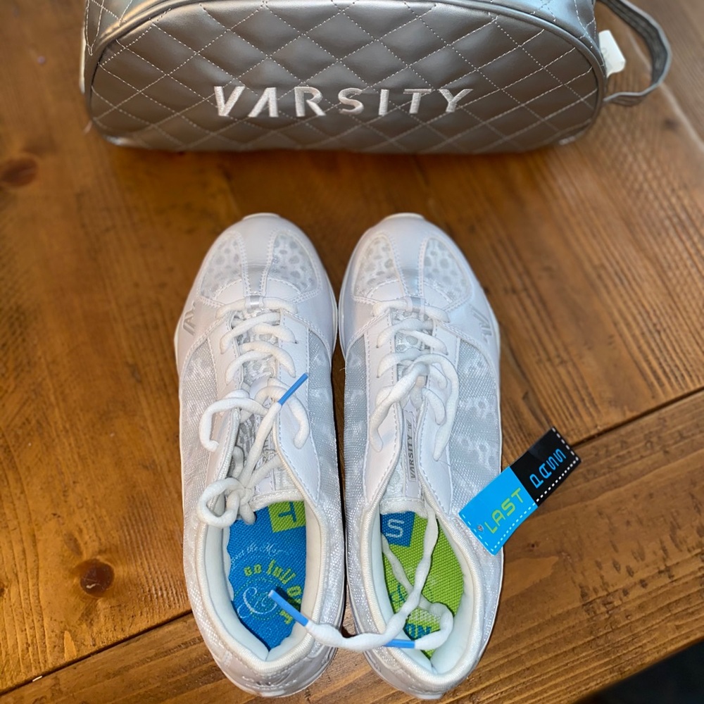 NEW Varsity Last Pass Cheer shoes size 8